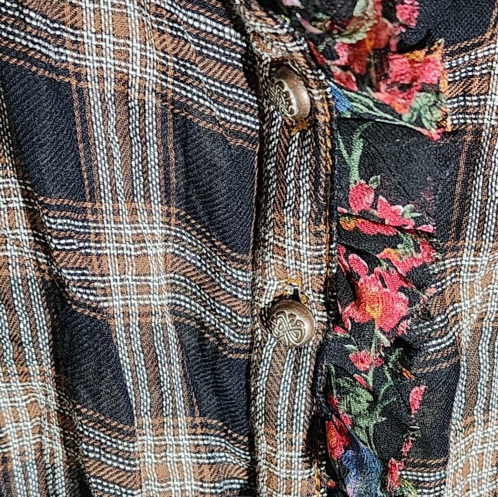Aratta Silent Journey Plaid Button-Up Blouse with Floral Accents - Picture 5 of 8
